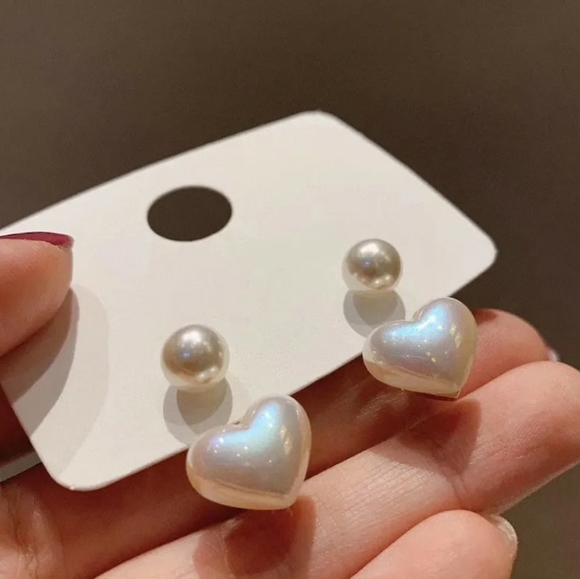 Pearl Heart Earrings - Picture 4 of 6